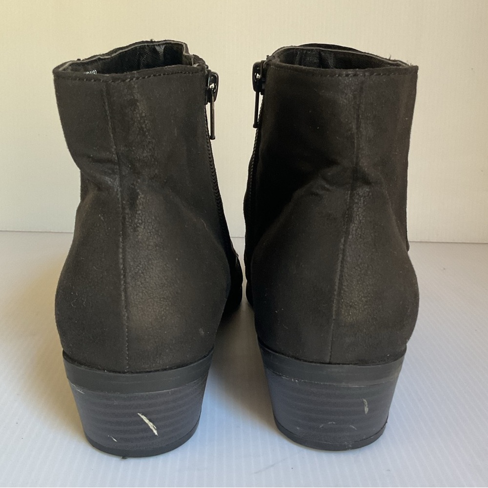 White Mountain Black Studded Ankle Boots Size 8.5 - Picture 5 of 7